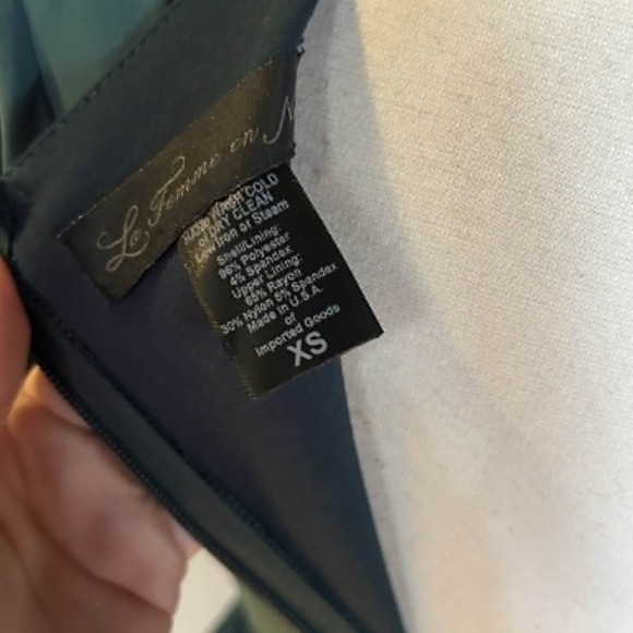 La Femme en Noir Art Deco Gown Green - Picture 9 of 9